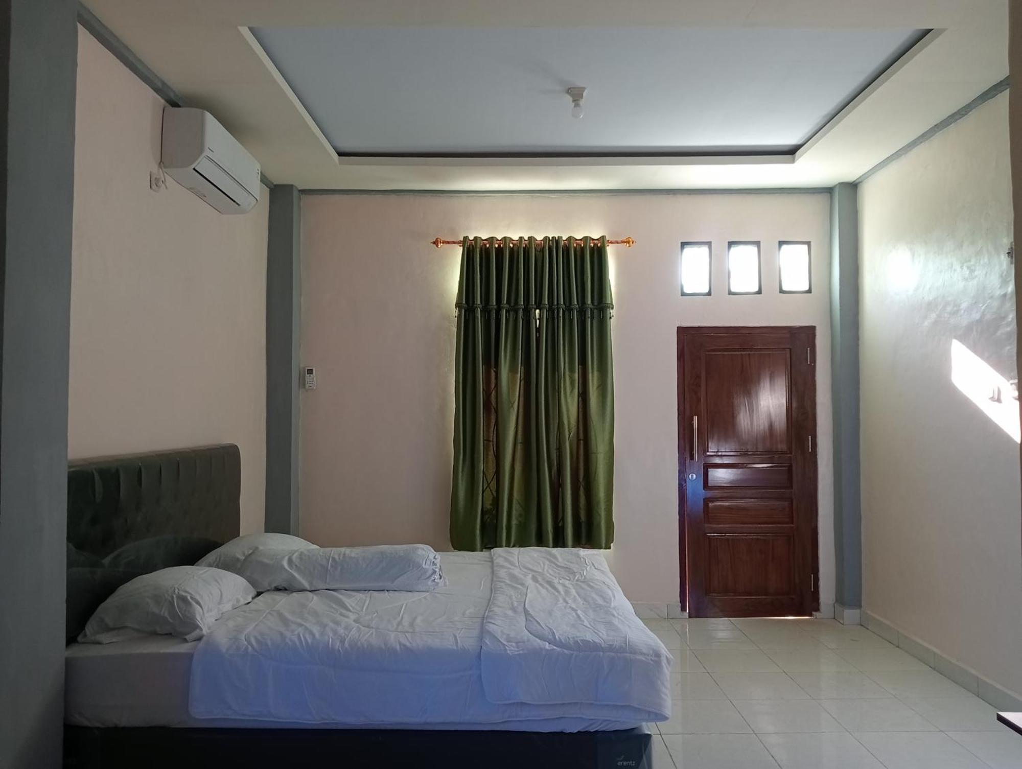 Yusilver Guest House Labuan Bajo Eksteriør bilde