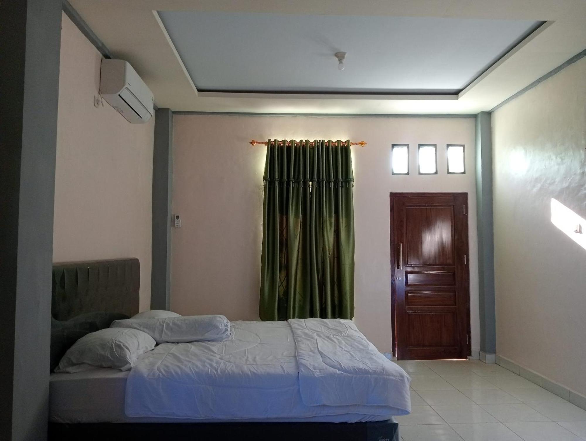 Yusilver Guest House Labuan Bajo Eksteriør bilde