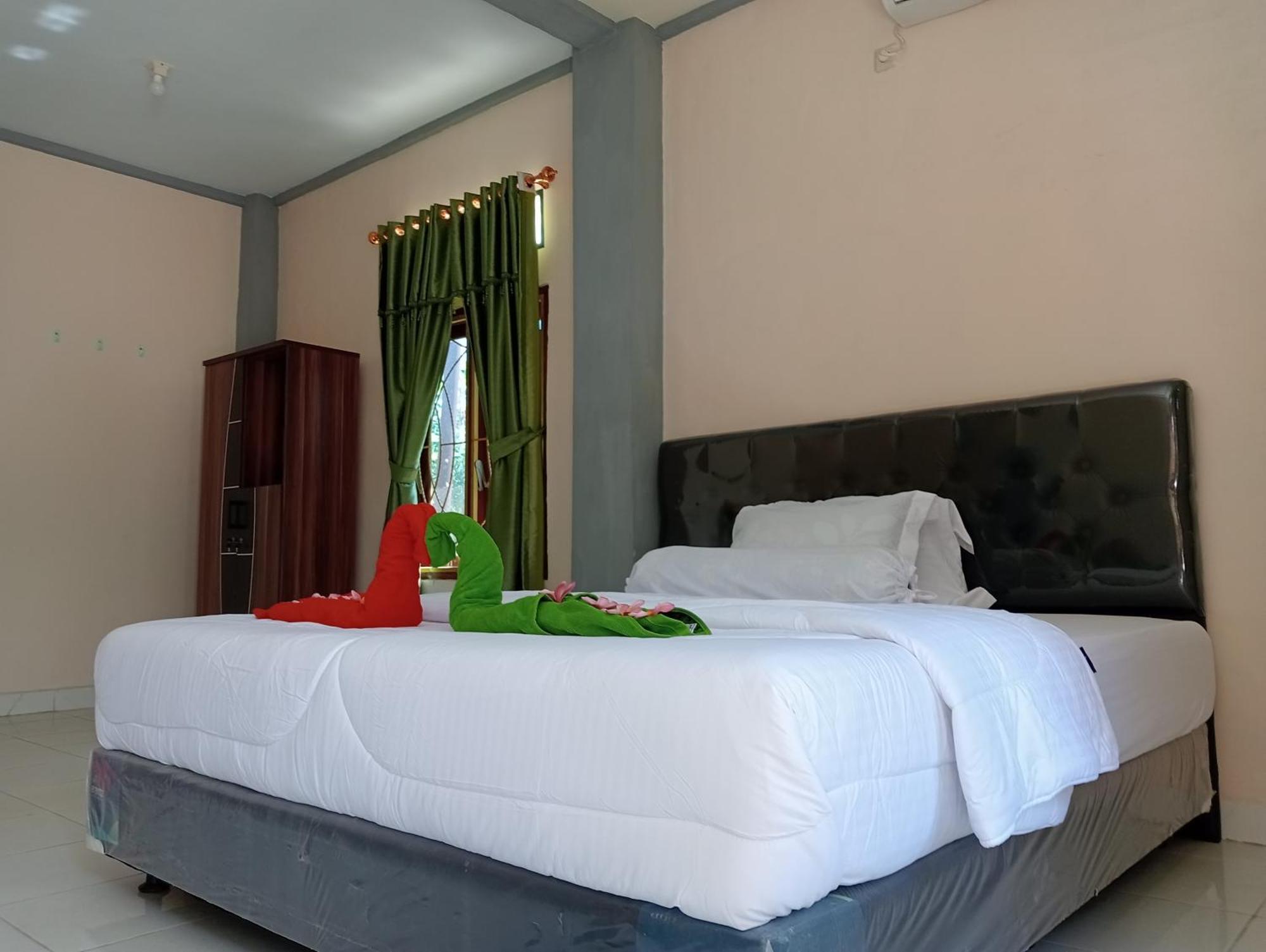 Yusilver Guest House Labuan Bajo Eksteriør bilde