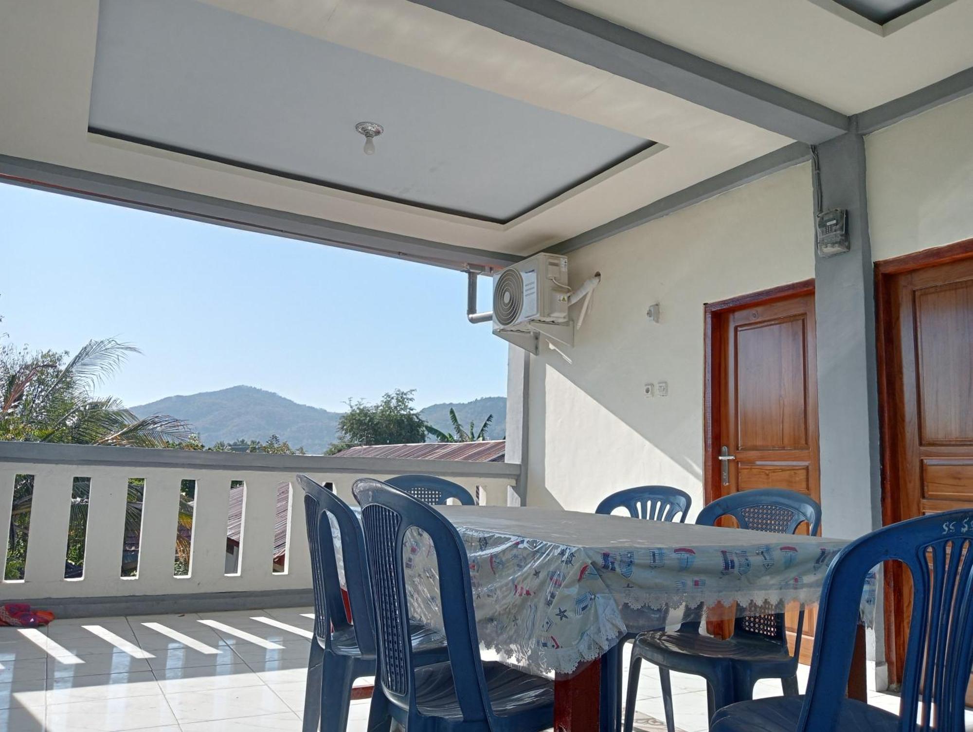 Yusilver Guest House Labuan Bajo Rom bilde
